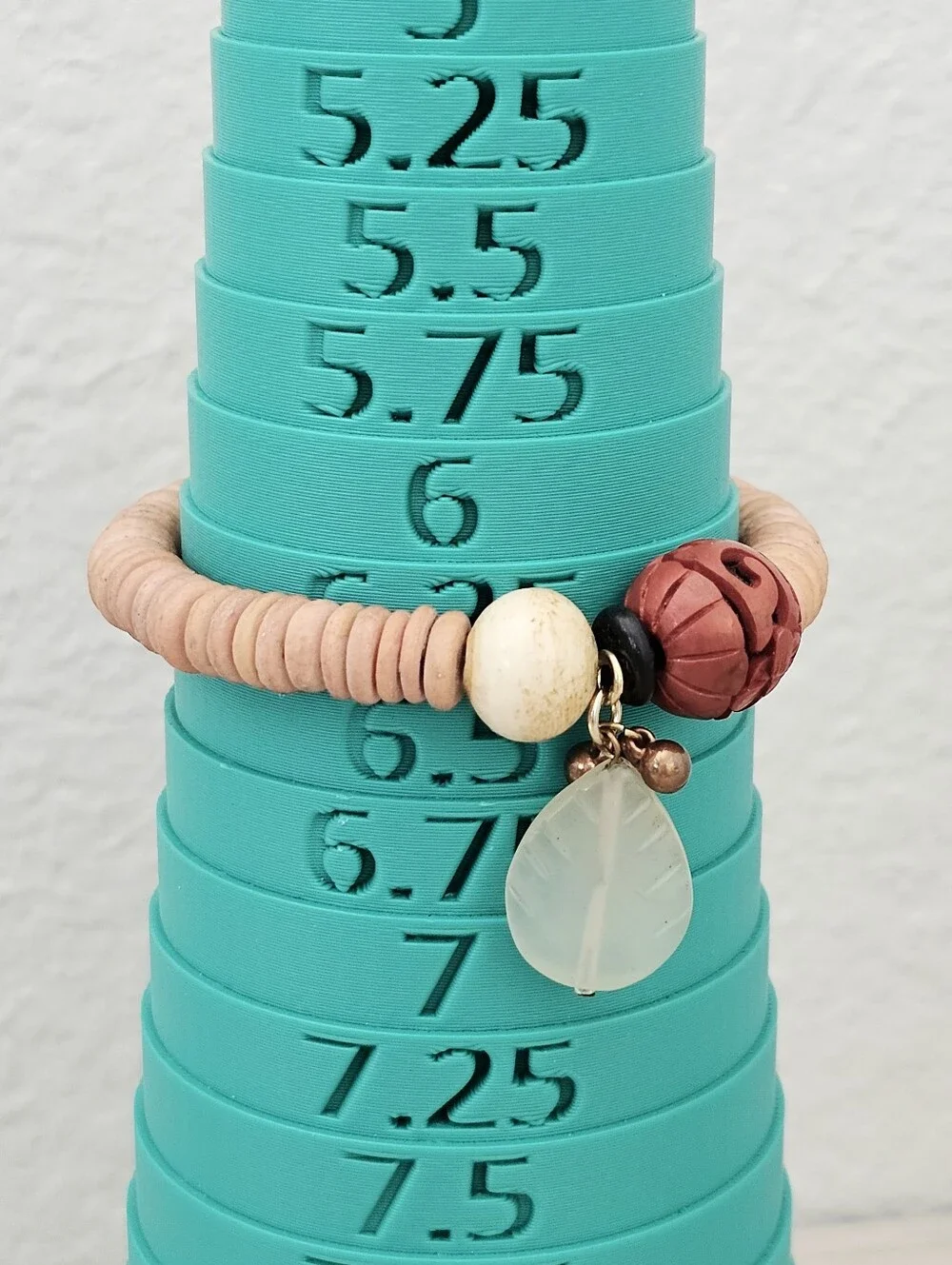 Silpada Very Rare🦄Wood Pukalet Turquoise Cinnebar Island Stretch Bracelet B0811